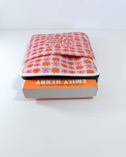 REGULAR 8.5" Sin Prisa Pero Sin Pausa Readers Protective Sleeve