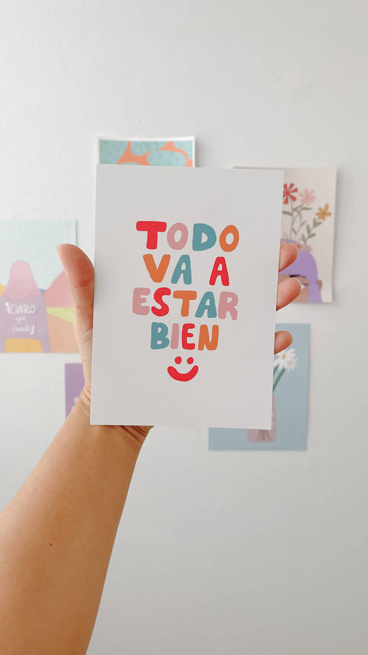 Ilustración con la frase "Todo Va a Estar Bien" en un diseño atractivo, ideal para inspirar tranquilidad en tus espacios.